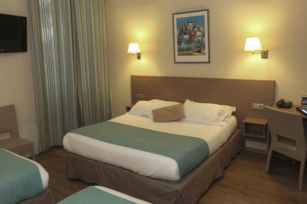 Hotel Duc De Padoue Корте Екстериор снимка